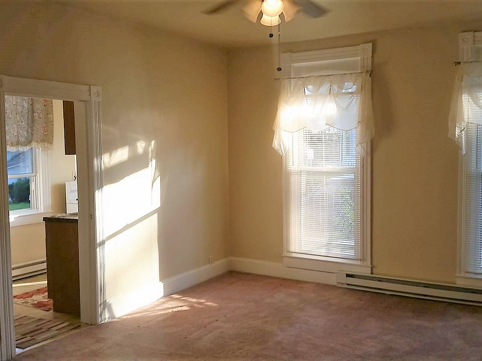 2nd image of 14 E Overlea Ave APT 2