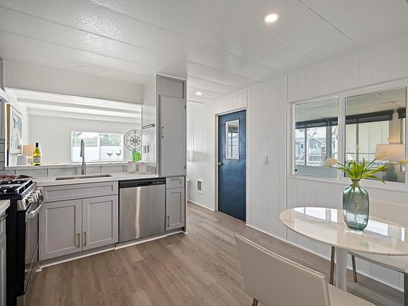 5th image of 10 Lighthouse Rd #10