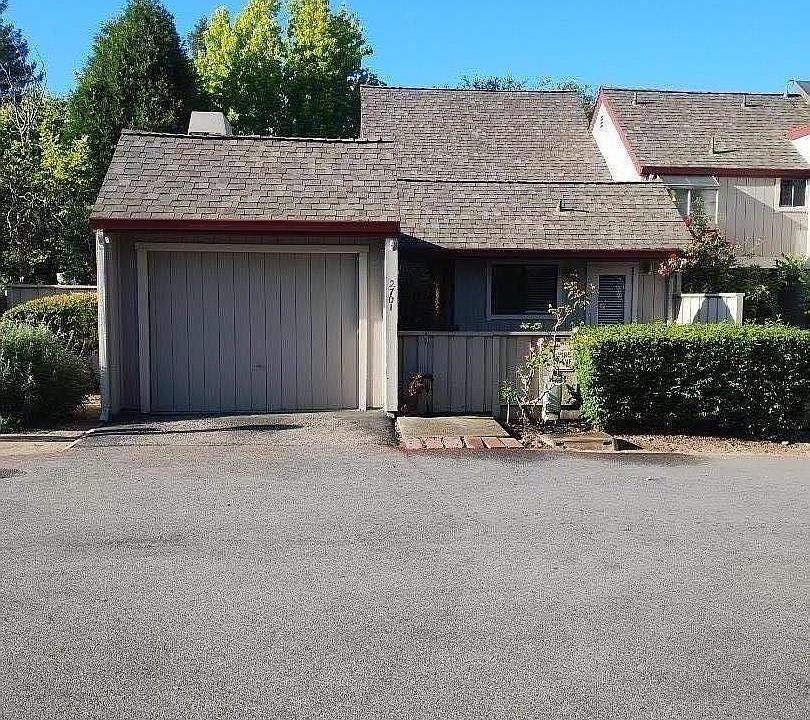 1st image of 2701 Amberwood Ln