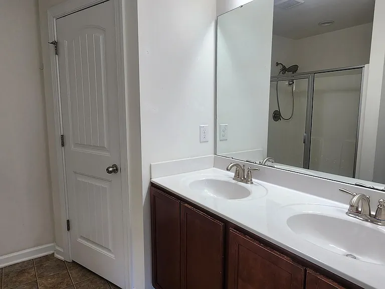 2209 Kirkhaven Rd — Photo 9