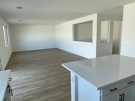 3rd image of 21518 Milam Dr