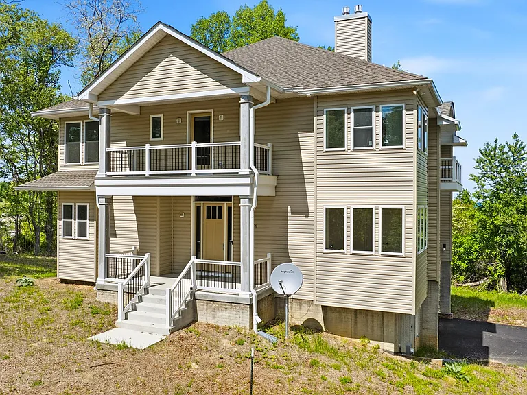 5116 Shore Dr — Photo 7