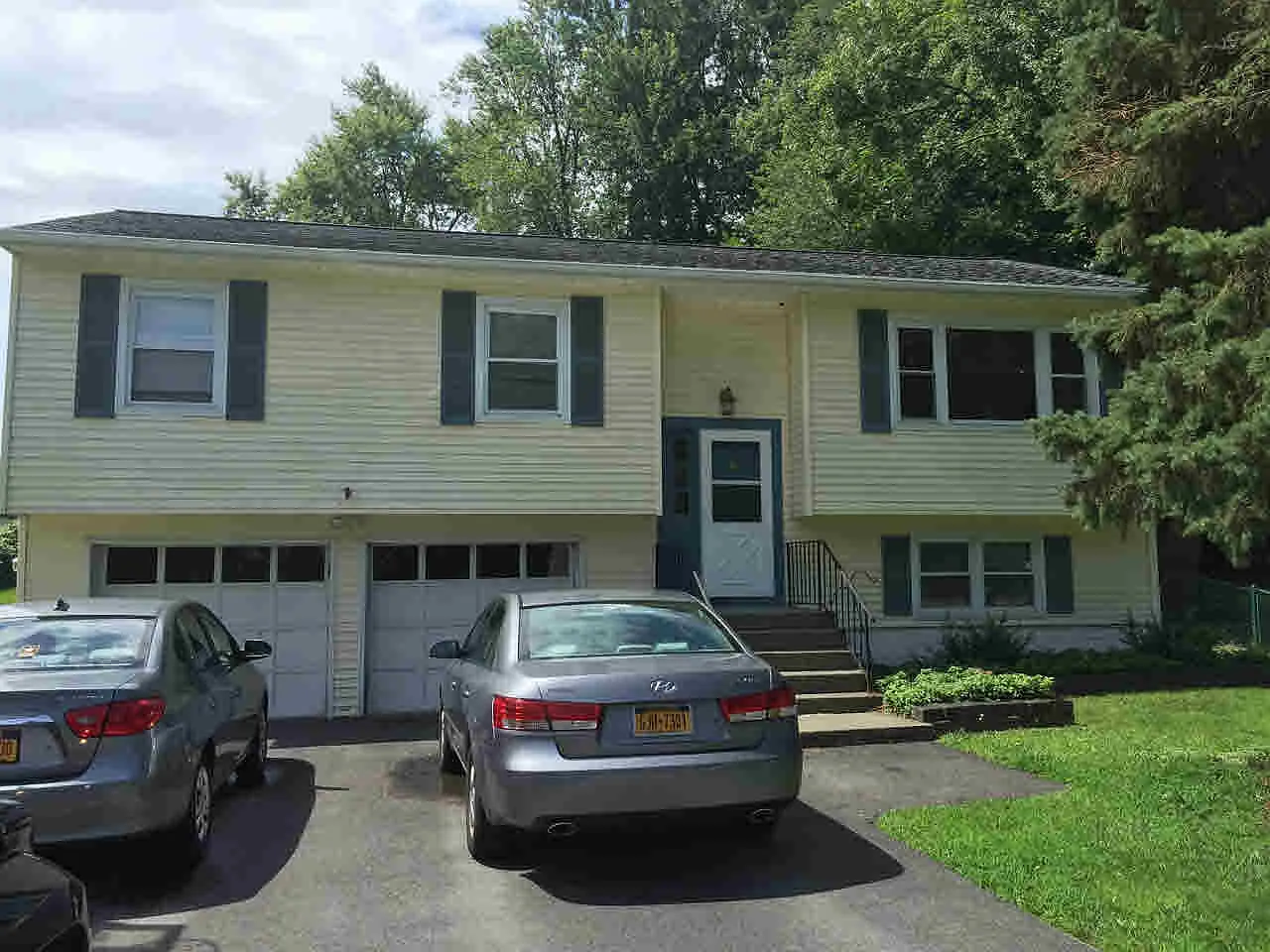 125 Village Cmn photo 1