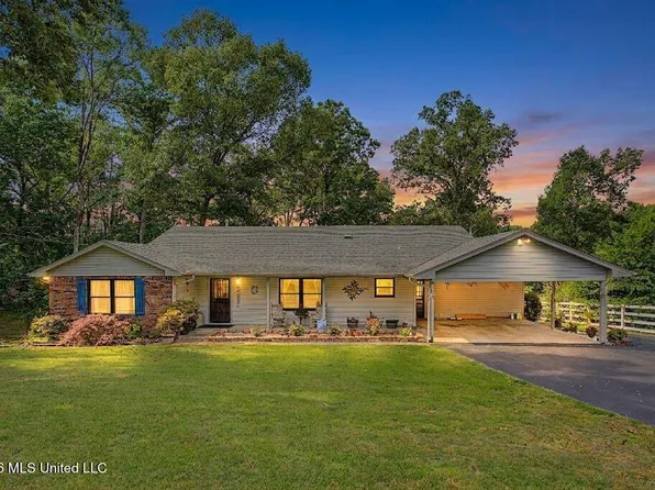 1463 Thunderbird Dr N, Hernando, MS 38632