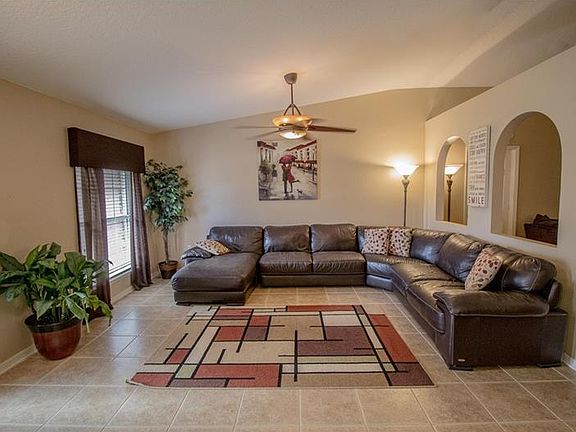 5th image of 119 Los Arbor Dr