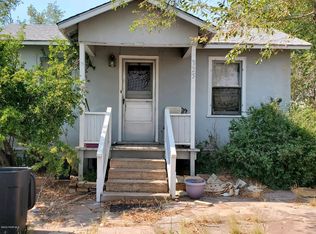 325 Maple Ave, Ash Fork, AZ 86320
