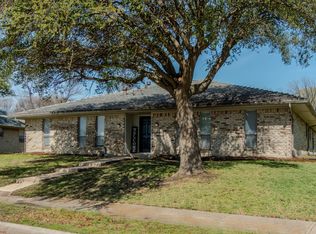 5902 Fawn Valley Ln, Rowlett, TX 75089