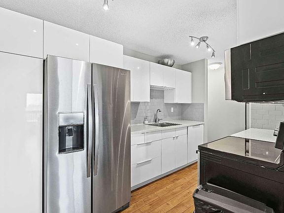 5th image of 907-1335 12th Ave SW #907
