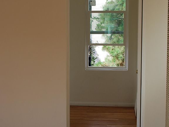 4th image of 4249-4253 Van Dyke Avenue San Diego Ca #4251