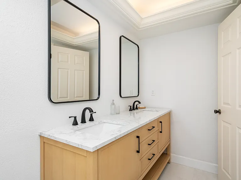 3200 Gulf Blvd #208 — Photo 23
