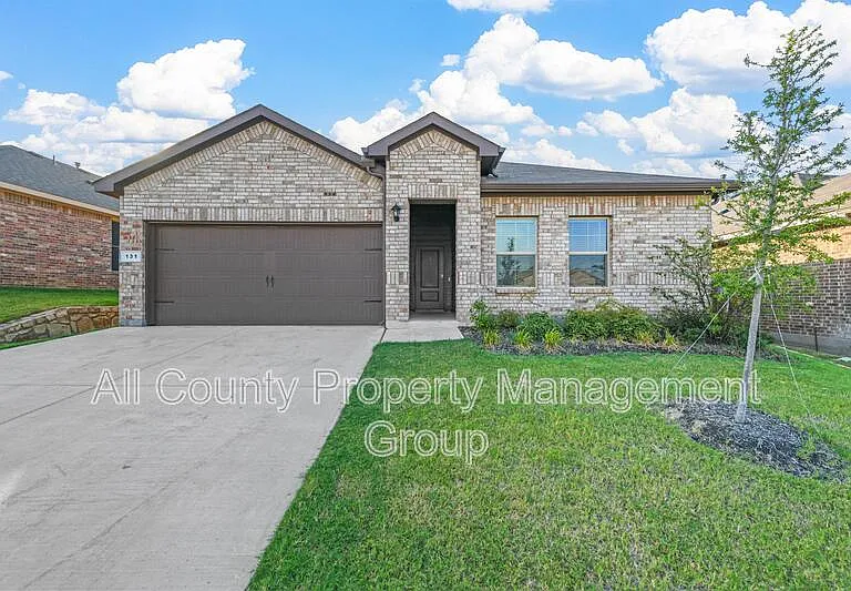 131 Orchard Pines Pl — Photo 1