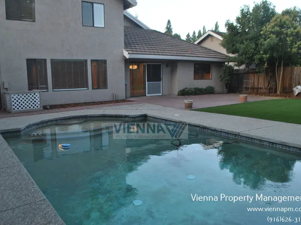 2226 Fort Point Dr, Gold River, CA 95670