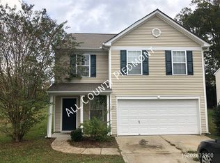 1717 Ledson Ct, Charlotte, NC 28214