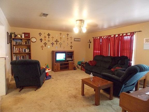 4th image of 402 Avenue G
