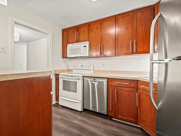 38 Rambling Brook Ln #B6 — Photo 5