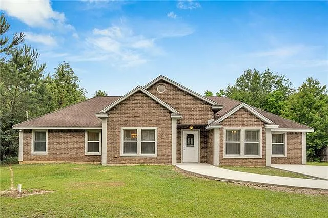 4306 Holly Dr — Photo 1