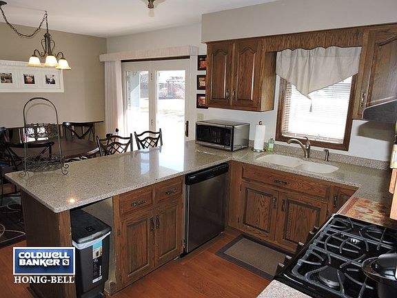 4th image of 1601 Cimarron Dr