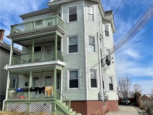 15-17 Julian St, Providence, RI 02909