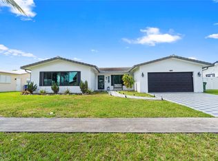 6640 NW 22nd St, Margate, FL 33063