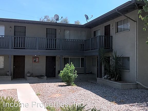 4th image of 4525 N 74th St APT 4