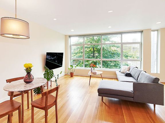 2nd image of 460 Manhattan Ave APT 2B