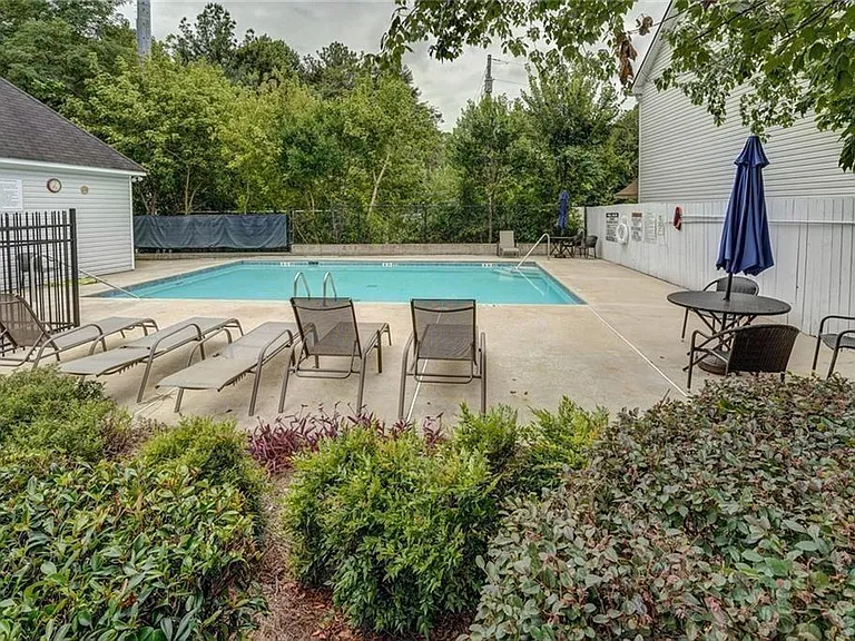 720 Gardenside Cir SE — Photo 17