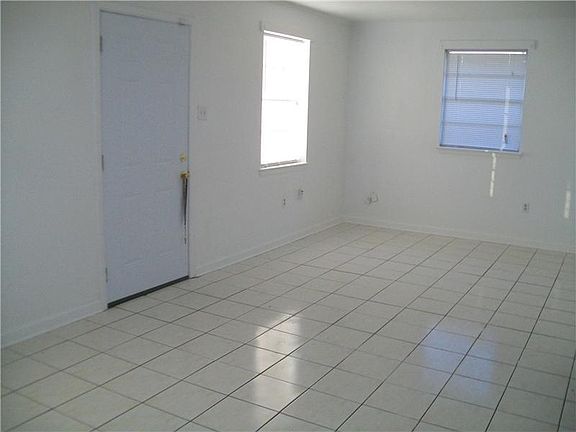 2nd image of 3808 Arizona Ave