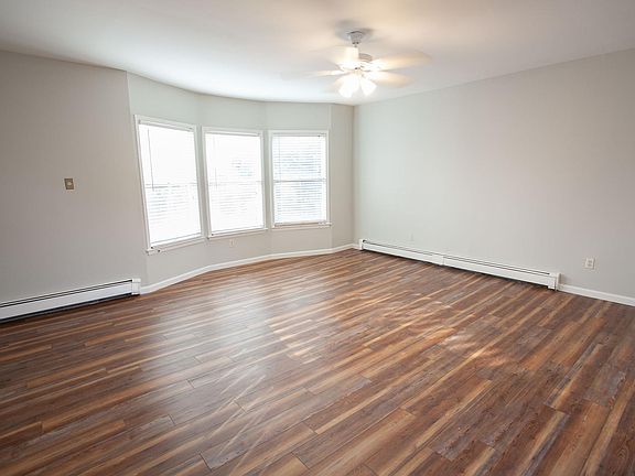 3rd image of 35 W Olive St Floor 2