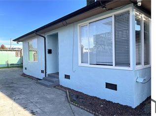9840 Walnut St, Oakland, CA 94603