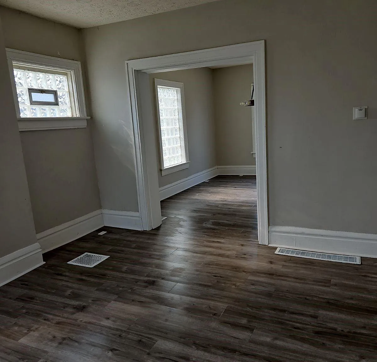 2 bed, 1147 sqft, $1,150 — Photo 3