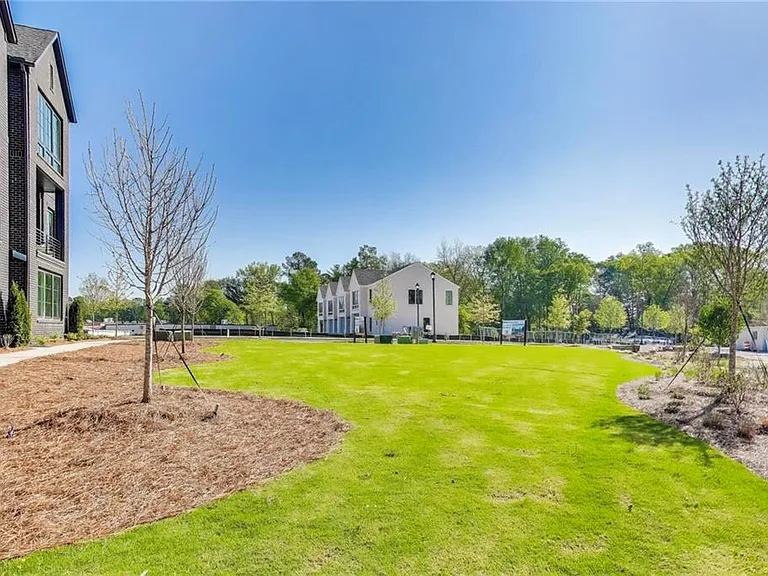 2620 Mackintosh Ct — Photo 21