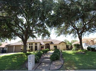 114 Windsor Rd, Laredo, TX 78041