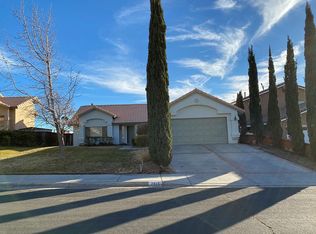 2816 Owens Way, Rosamond, CA 93560