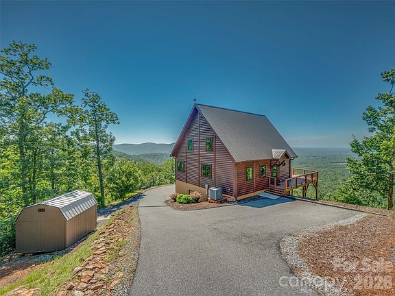 4th image of 312 Brighton Dr