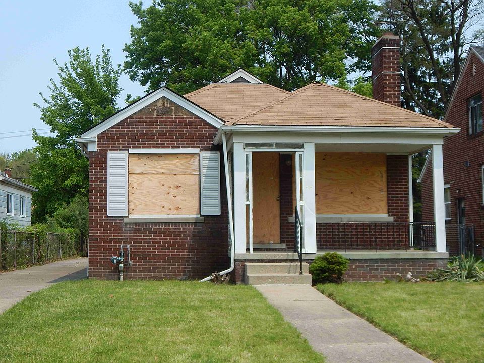 13877 Edmore Dr