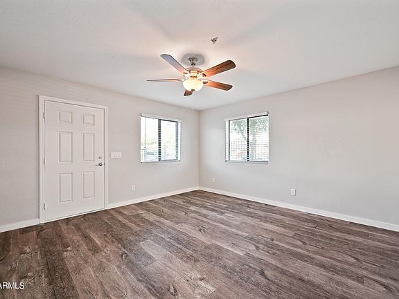 3rd image of 5010 N 22nd Ave #115