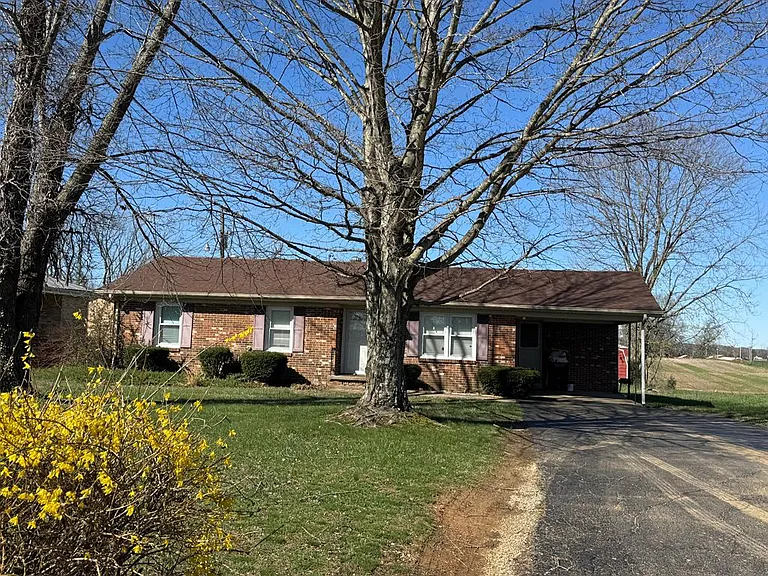 65 Old Quarry Rd — Photo 2