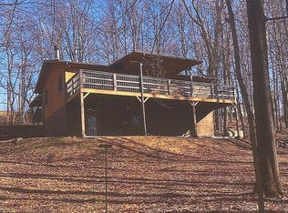 4274 Chapel Hill Rd, Triadelphia, WV 26059