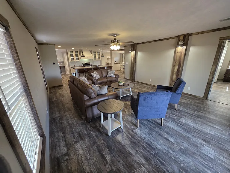 1242 N Alameda Rd — Photo 9