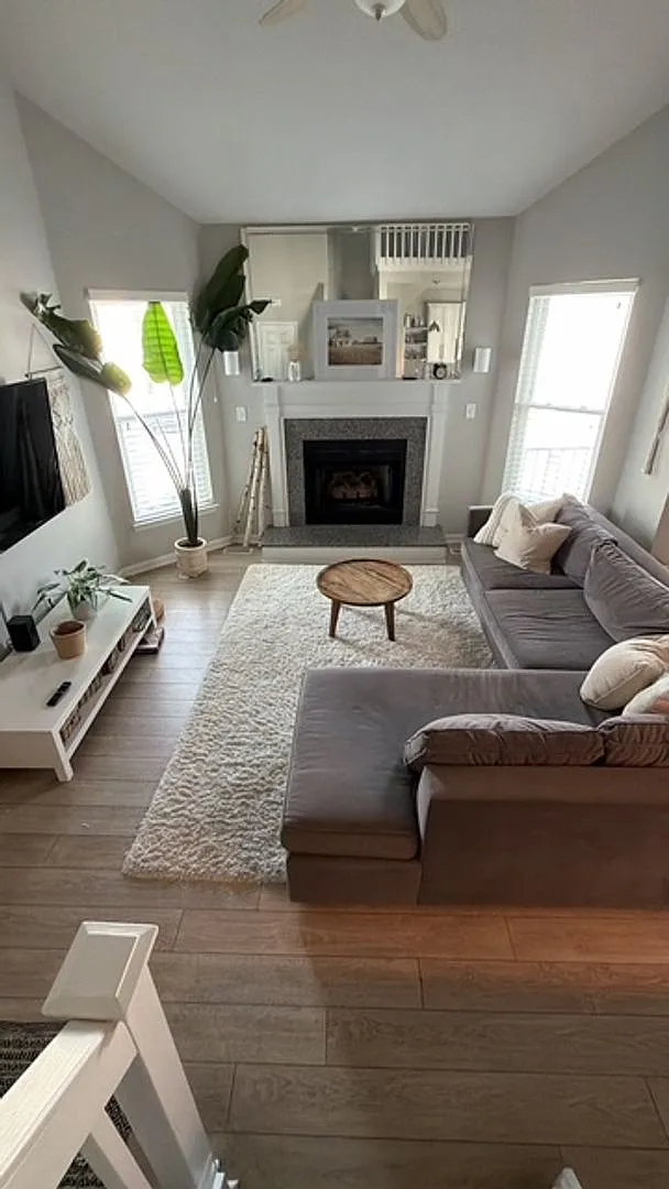 Great condo in great location — Photo 4