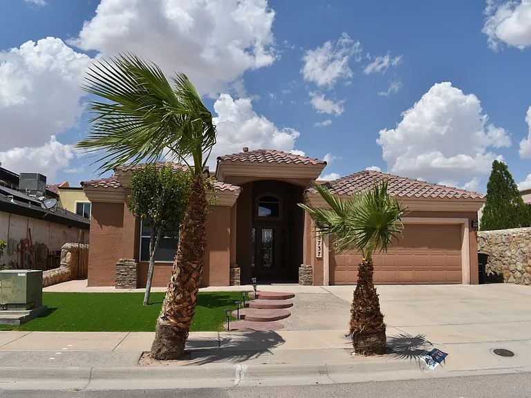 13737 Paseo Sereno Dr — Photo 2
