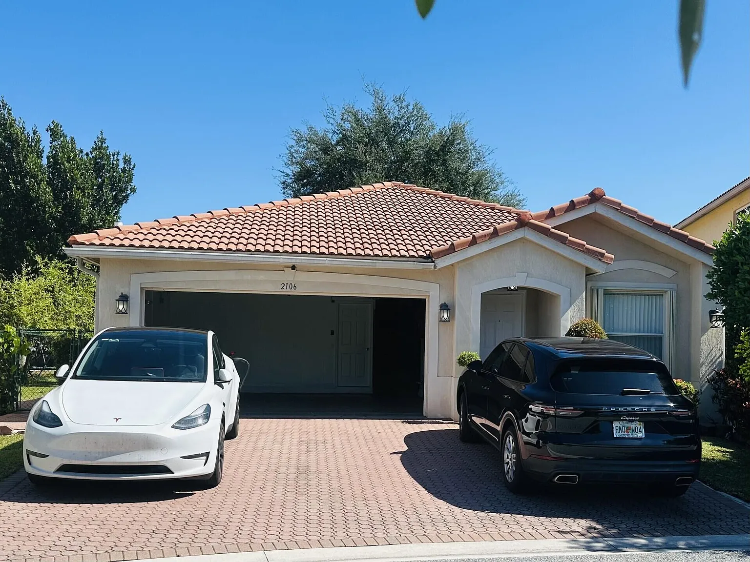 3 bed, 2.5 bath, 1670 sqft, $3,000 — Photo 1
