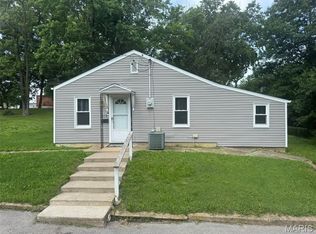 119 N Saint Charles St, Bowling Green, MO 63334