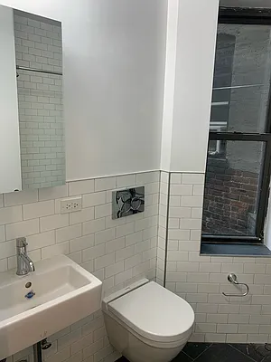 Rented by Bond New York | media 7