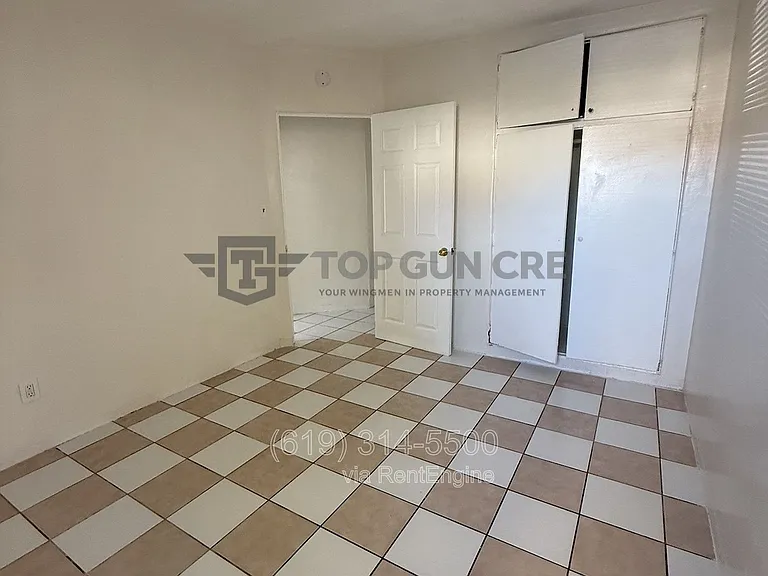 4050-58 N 42nd St #4050 — Photo 7