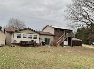 465 Chicora Rd, Butler, PA 16001