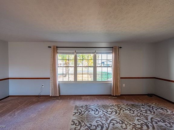 5th image of 155 Doolin Dr