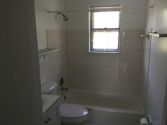 5th image of 2645 Hord Ave APT A