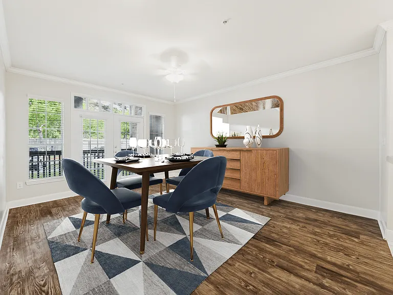 Lexington Apartments — Photo 8