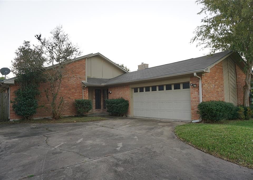 1st image of 2710 Kingsbrook Ln